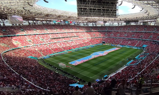 容的关键举 容的关键举